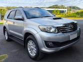 TOYOTA - HILUX SW4 - 2015/2015 - Prata - R$ 163.900,00