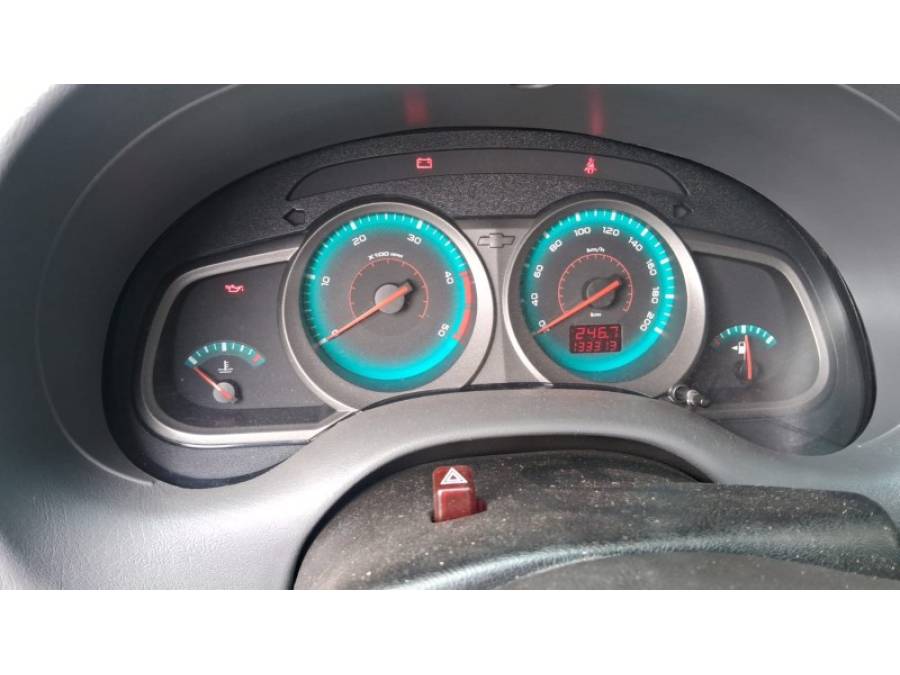 CHEVROLET - S10 - 2010/2011 - Prata - R$ 83.000,00