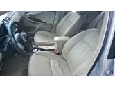 TOYOTA - COROLLA - 2013/2014 - Prata - R$ 75.900,00