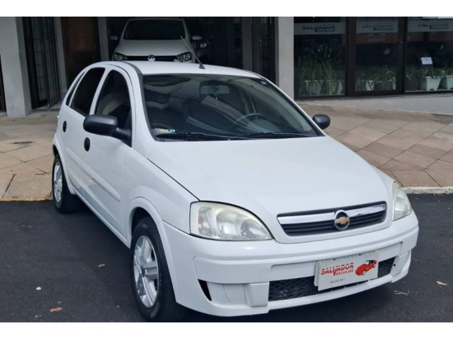 CHEVROLET - CORSA - 2011/2012 - Branca - R$ 34.500,00
