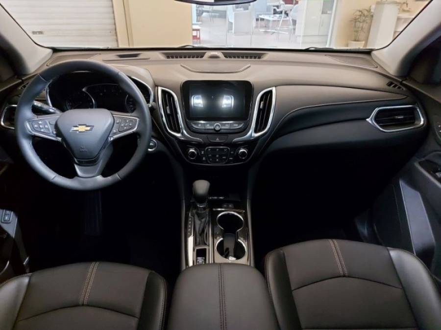 CHEVROLET - EQUINOX - 2023/2024 - Branca - R$ 199.000,00