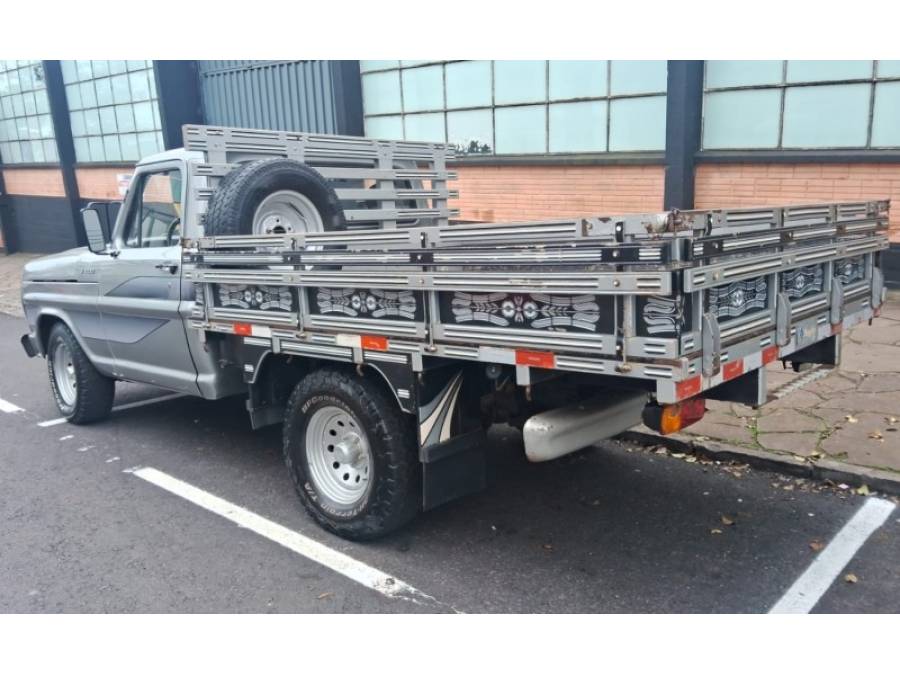 FORD - F-1000 - 1984/1984 - Prata - R$ 79.900,00