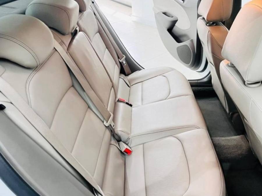 CHEVROLET - CRUZE - 2016/2017 - Branca - R$ 84.900,00