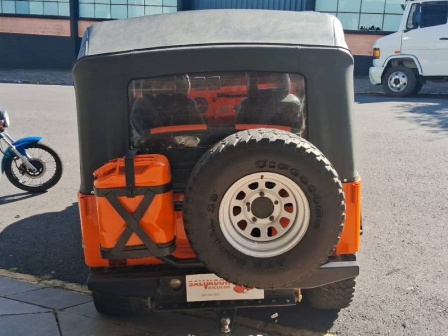 FORD - JEEP - 1979/1979 - Laranja - R$ 57.000,00