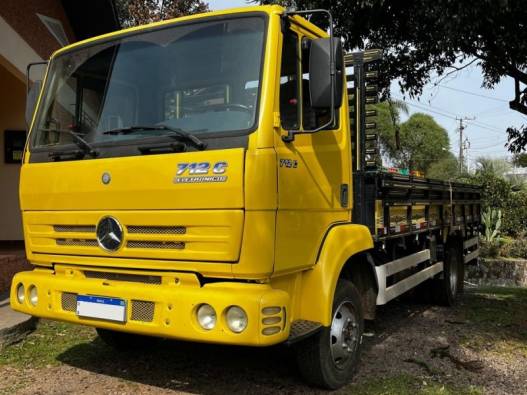 MERCEDES-BENZ - 712 2P (DIESEL) - 1998/1999 - Amarela - R$ 120.000,00