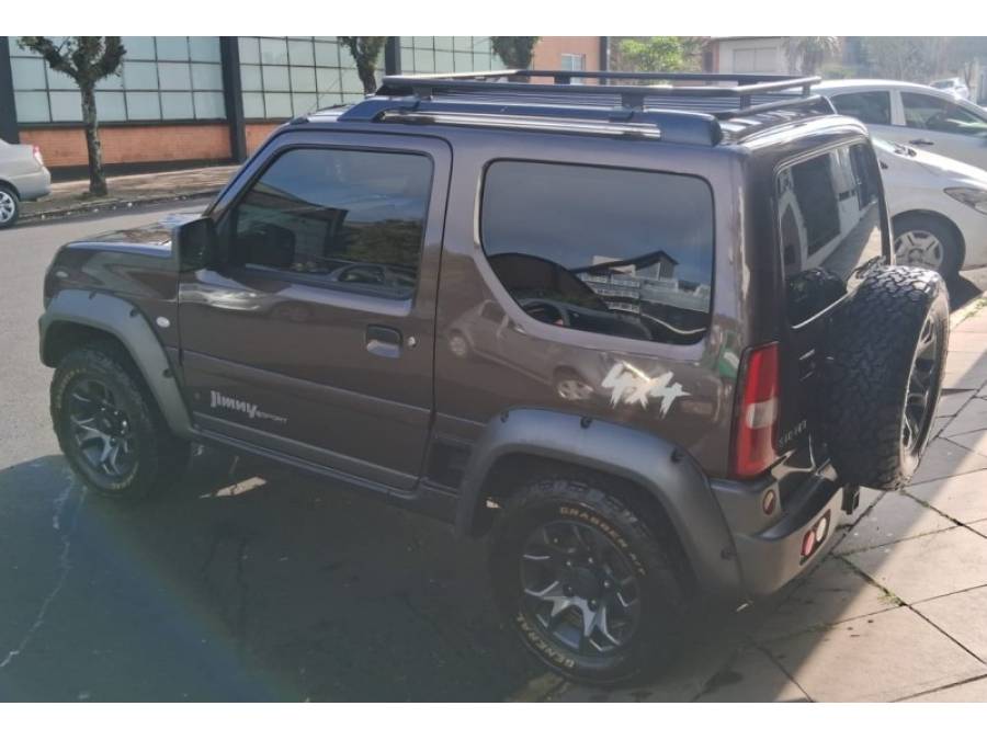SUZUKI - JIMNY - 2021/2022 - Marrom - R$ 110.000,00