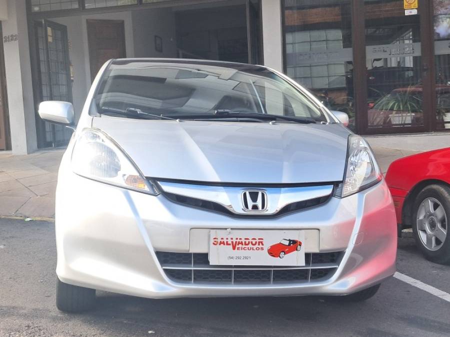 HONDA - FIT - 2013/2014 - Prata - R$ 60.000,00