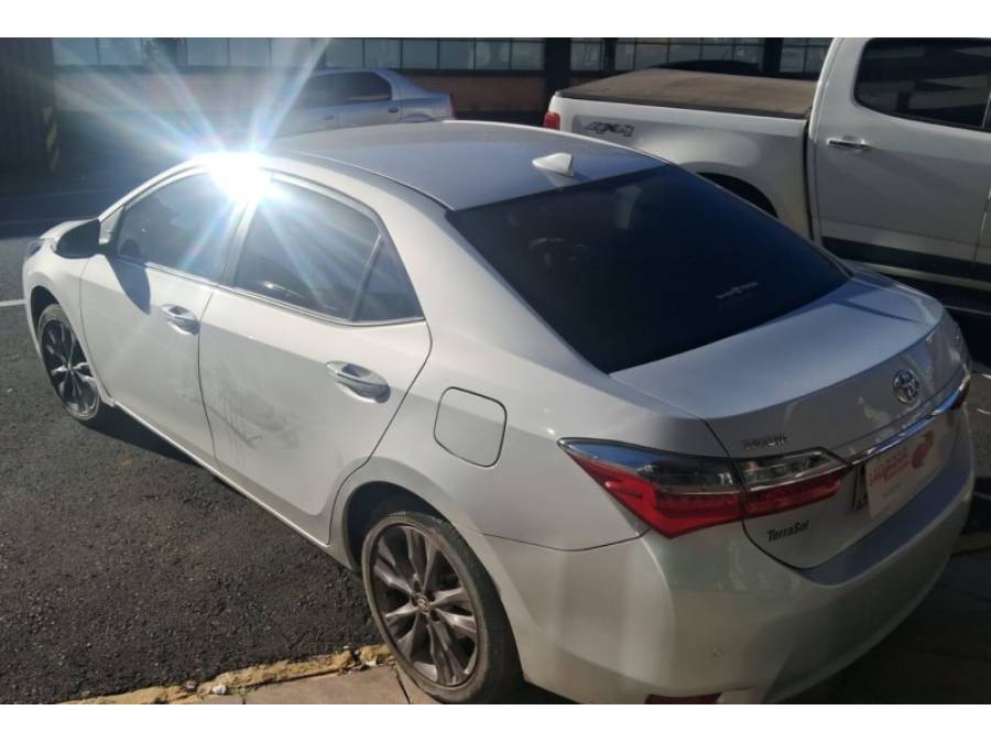 TOYOTA - COROLLA - 2019/2019 - Prata - R$ 111.900,00