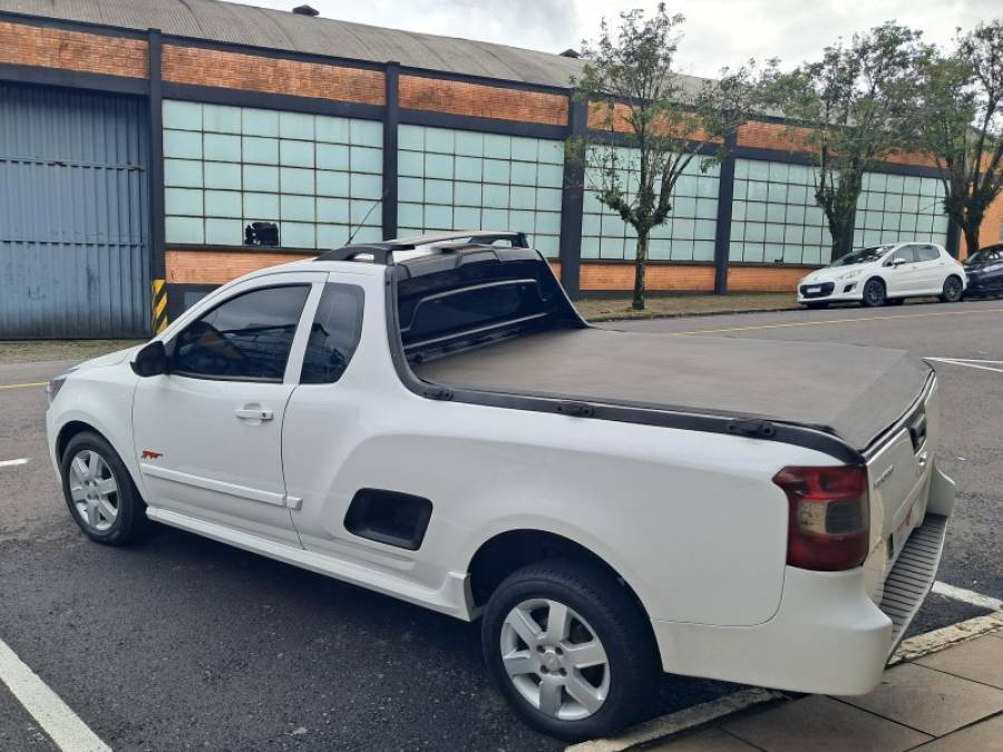 CHEVROLET - MONTANA - 2010/2011 - Branca - R$ 45.000,00