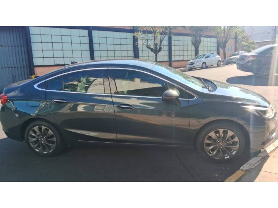 CHEVROLET - CRUZE - 2017/2018 - Azul - R$ 93.900,00