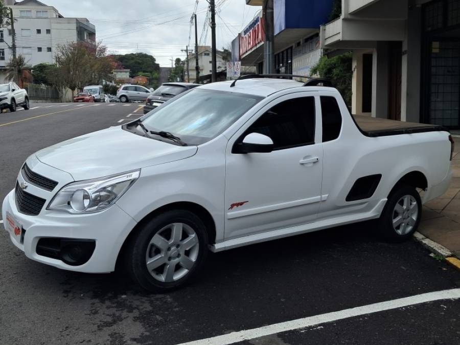 CHEVROLET - MONTANA - 2010/2011 - Branca - R$ 45.000,00