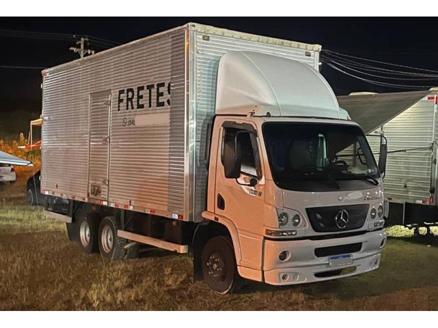 MERCEDES-BENZ - ACCELO 915 - 2006/2006 - Branca - R$ 210.000,00