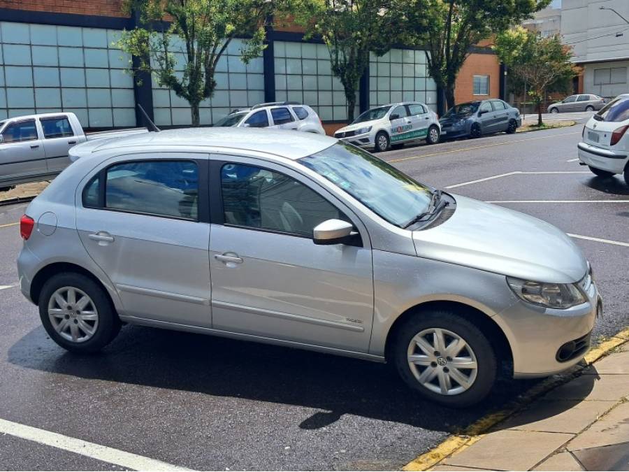 VOLKSWAGEN - GOL - 2012/2012 - Prata - R$ 37.900,00