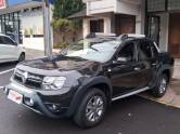 RENAULT - DUSTER OROCH - 2017/2018 - Preta - R$ 82.000,00