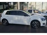 VOLKSWAGEN - GOLF - 2014/2015 - Branca - R$ 81.000,00