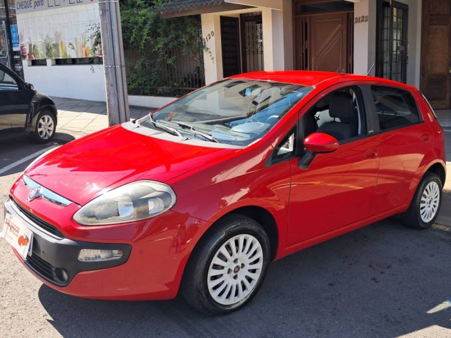 FIAT - PUNTO - 2013/2014 - Vermelha - R$ 42.900,00