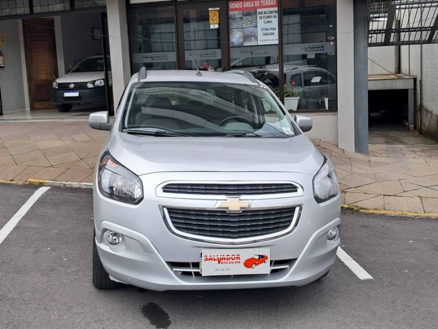 CHEVROLET - SPIN - 2015/2016 - Prata - R$ 56.900,00