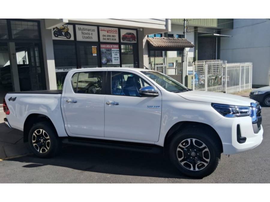 TOYOTA - HILUX - 2024/2024 - Branca - R$ 289.000,00