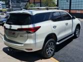 TOYOTA - HILUX SW4 - 2018/2018 - Branca - R$ 219.000,00
