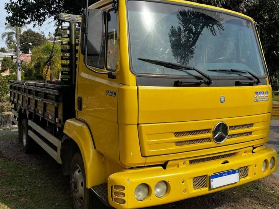 MERCEDES-BENZ - 712 2P (DIESEL) - 1998/1999 - Amarela - R$ 120.000,00
