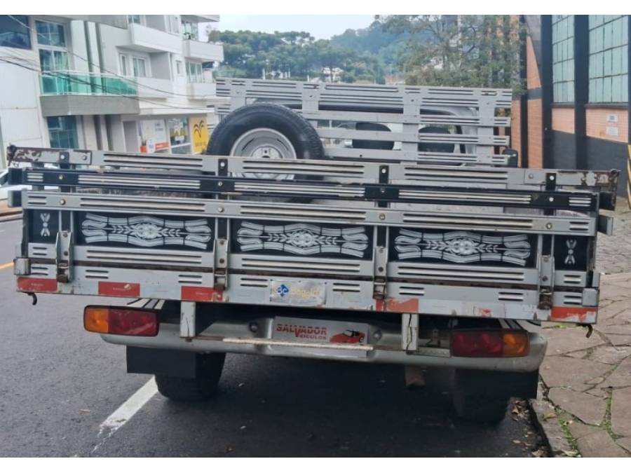 FORD - F-1000 - 1984/1984 - Prata - R$ 74.900,00